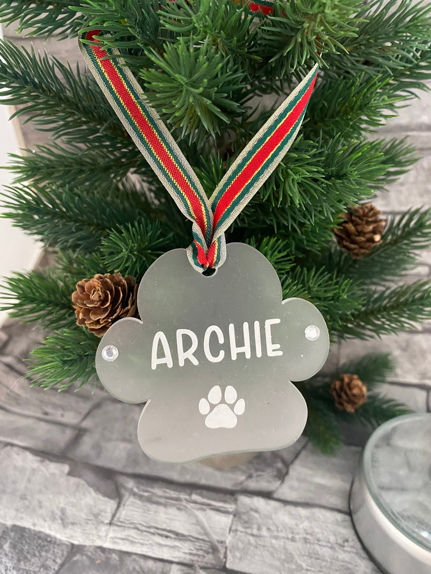 Frosted Paw Design hanging decoration